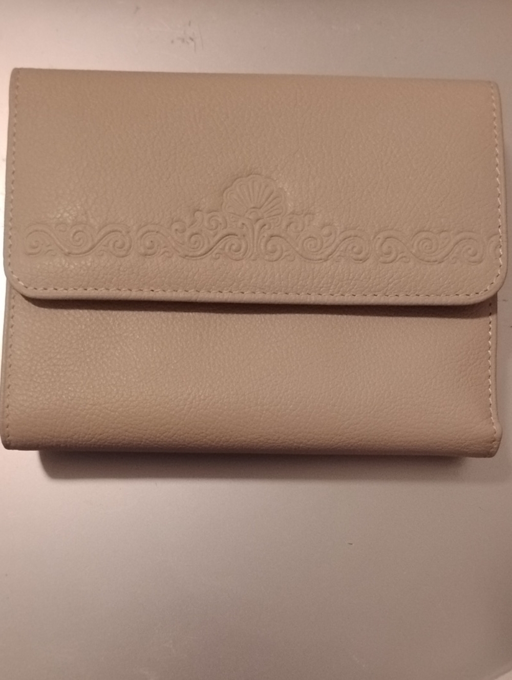 Rolf New Vintage Classic Cream Frame-Top Wallet Clutch